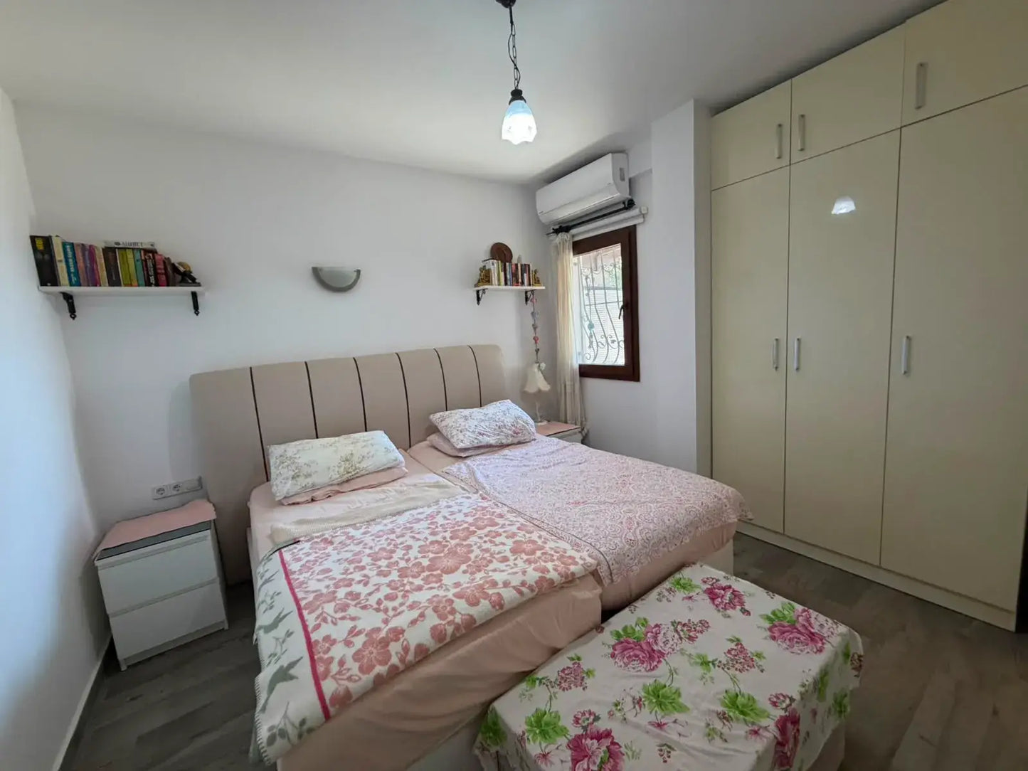 Erdgeschosswohnung mit Meerblick in Yalıkavak, Bodrum