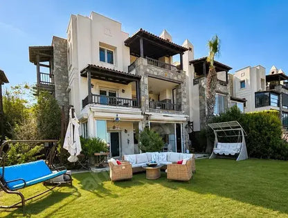 Gartenduplex mit Meerblick am Poolgelände in Yalıkavak, Bodrum