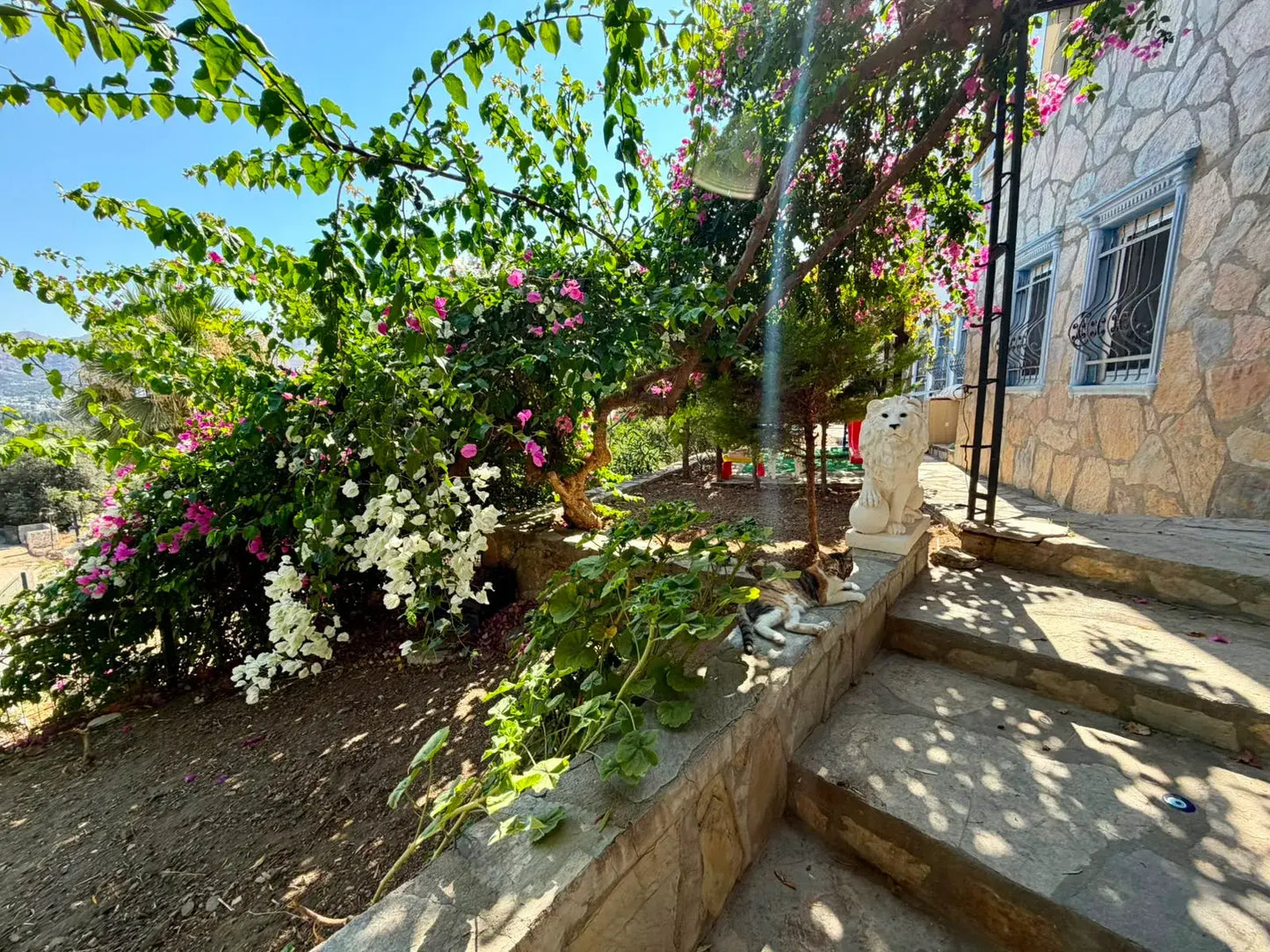 Strandvilla mit Meeresblick in Gümüşlük, in Bodrum
