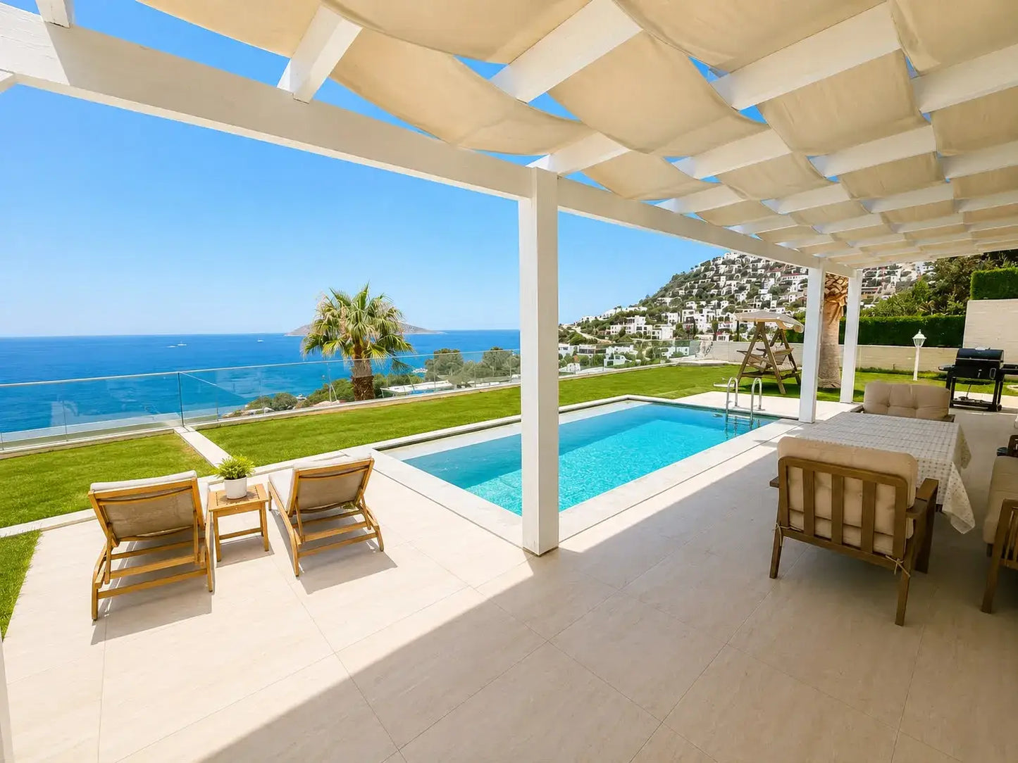 Freistehende Villa mit Pool und Meerblick in Meeresnähe, Bodrum