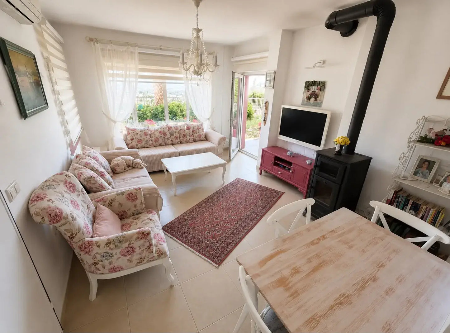 Erdgeschoss Wohnung mit Meerblick in Gümüşlük, Bodrum