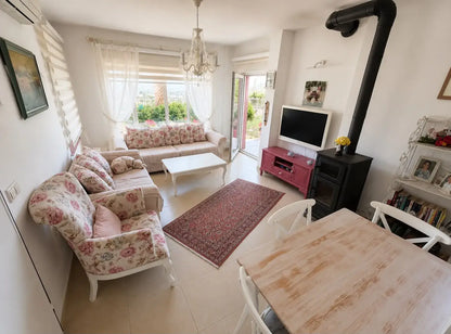 Erdgeschoss Wohnung mit Meerblick in Gümüşlük, Bodrum