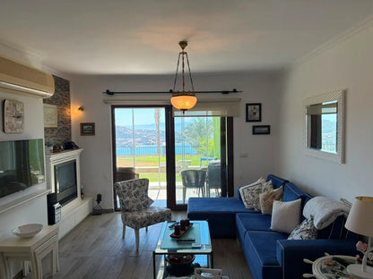 Erdgeschosswohnung mit Meerblick in Yalıkavak, Bodrum