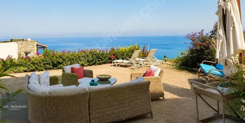 Gartenduplex mit Meerblick am Poolgelände in Yalıkavak, Bodrum