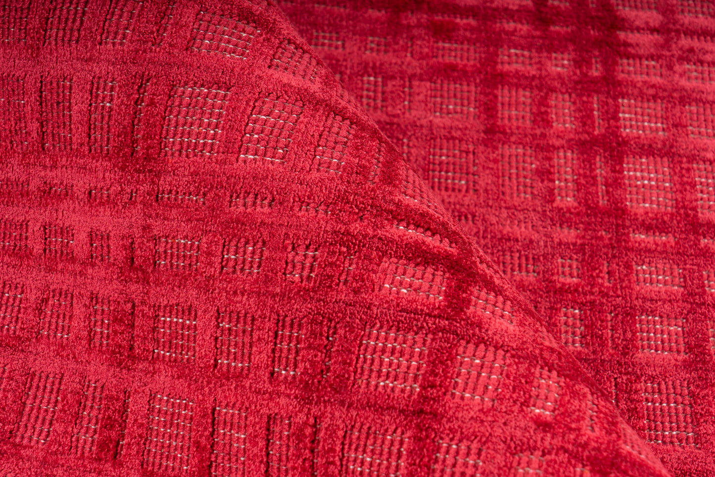 Karma 125 Cherry 160cm x 230cm