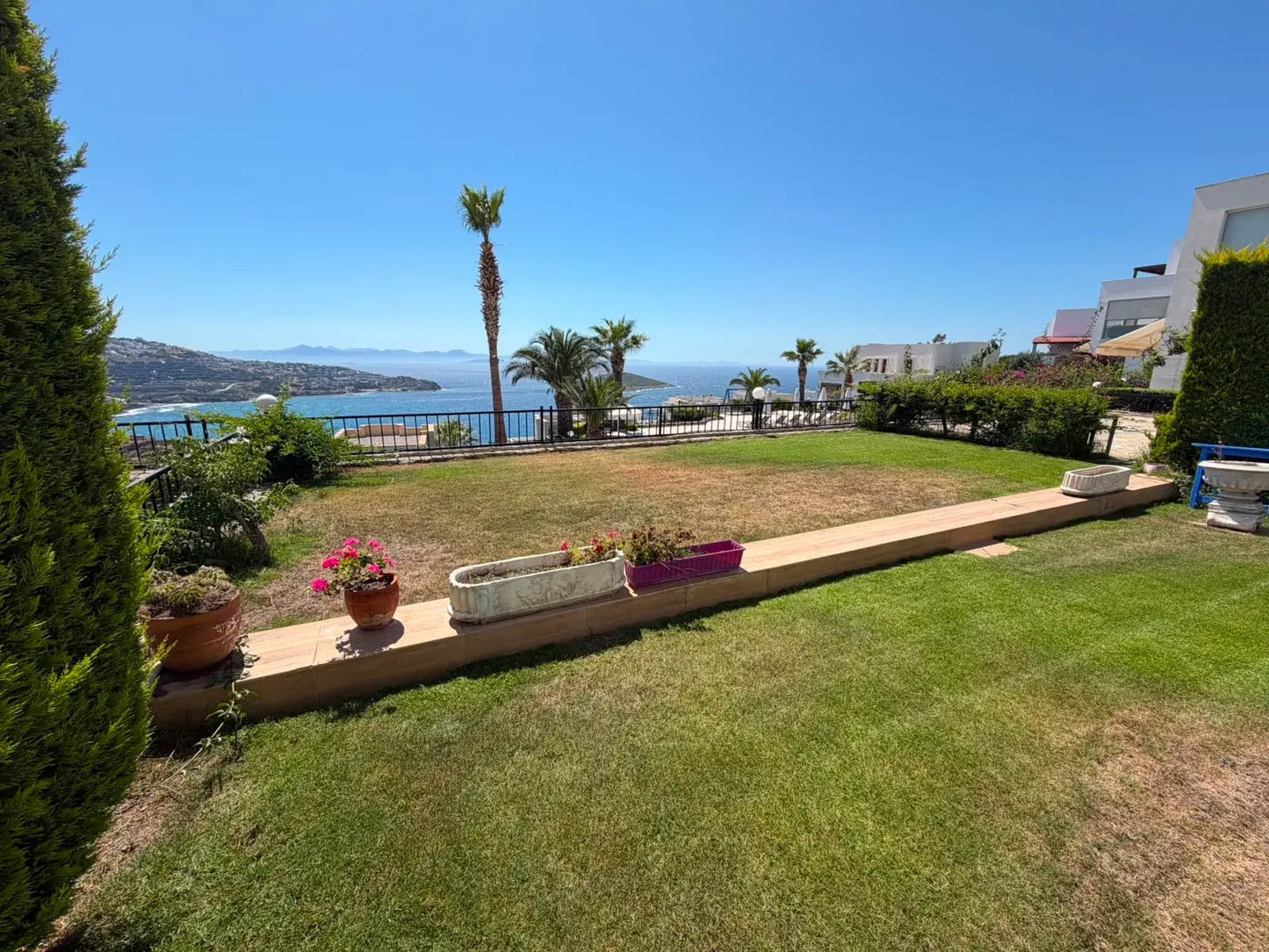 Erdgeschosswohnung mit Meerblick in Yalıkavak, Bodrum