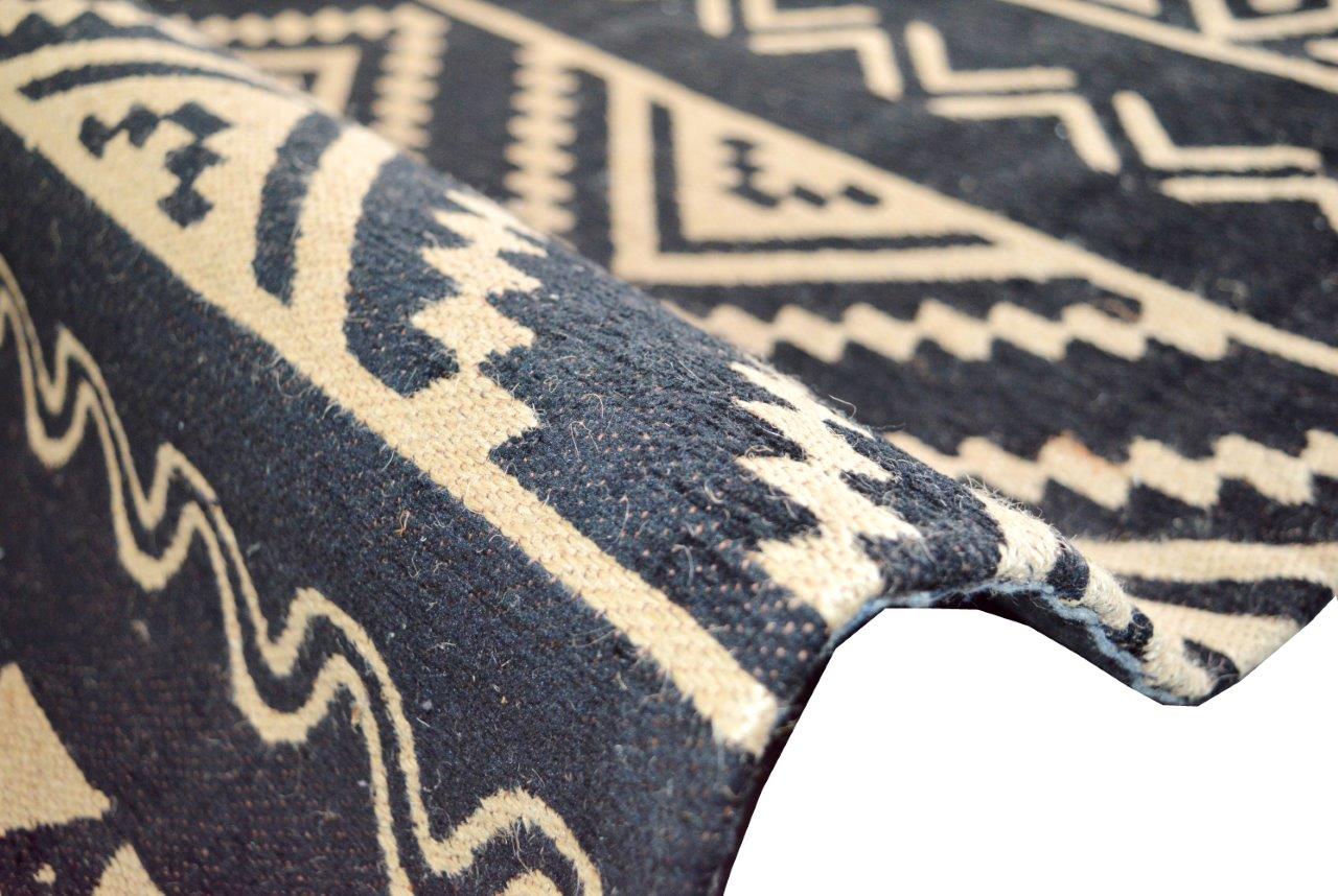 Scandy 110 Schwarz / Naturell 120cm x 170cm