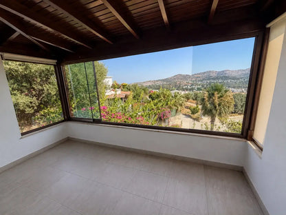 Strandvilla mit Meeresblick in Gümüşlük, in Bodrum