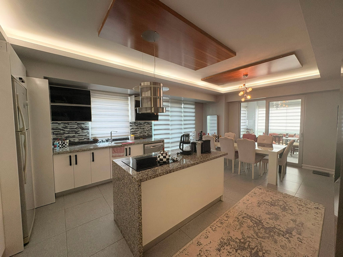 Luxuswohnung mit Pool, Kayseri