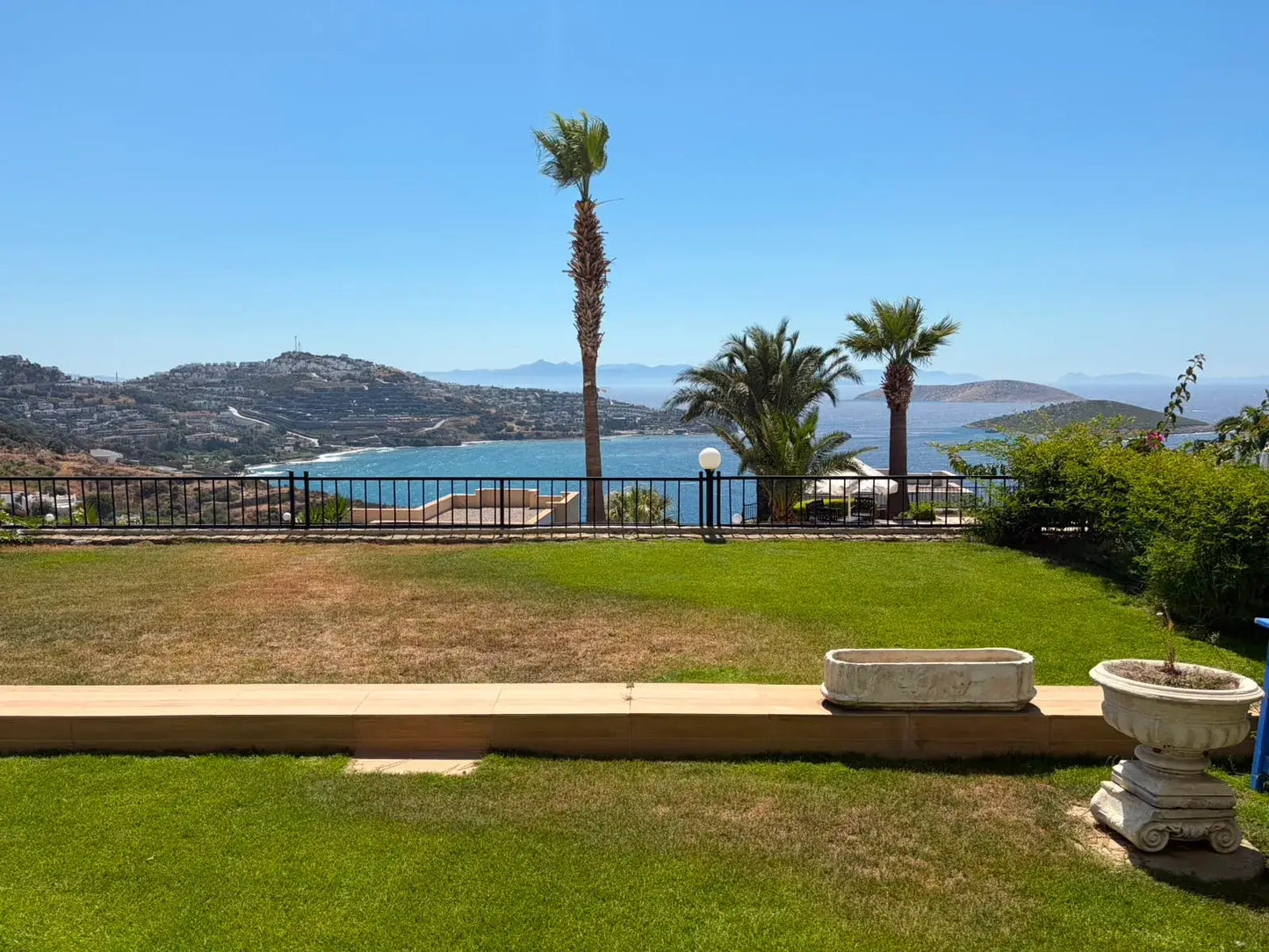 Erdgeschosswohnung mit Meerblick in Yalıkavak, Bodrum