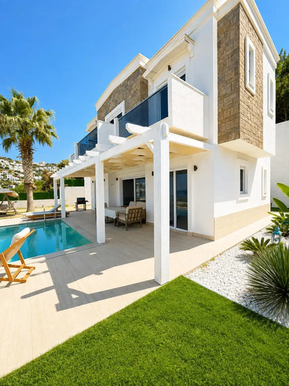 Freistehende Villa mit Pool und Meerblick in Meeresnähe, Bodrum