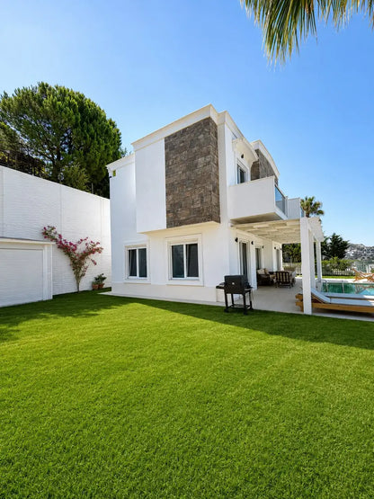 Freistehende Villa mit Pool und Meerblick in Meeresnähe, Bodrum